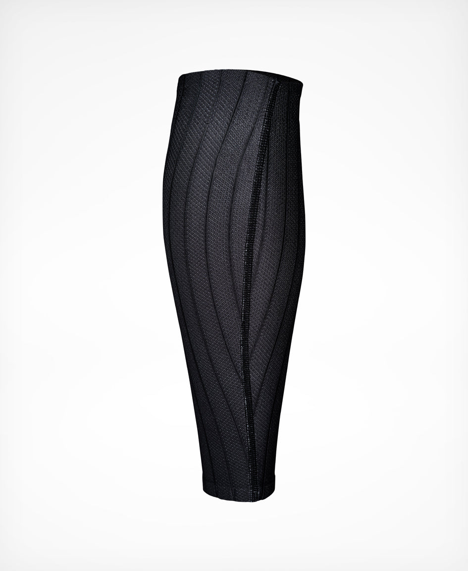 HUUB Aero Calf Sleeves 22PLUS – aerodynamic time trial calf guards worn by HUUB Wattbike team